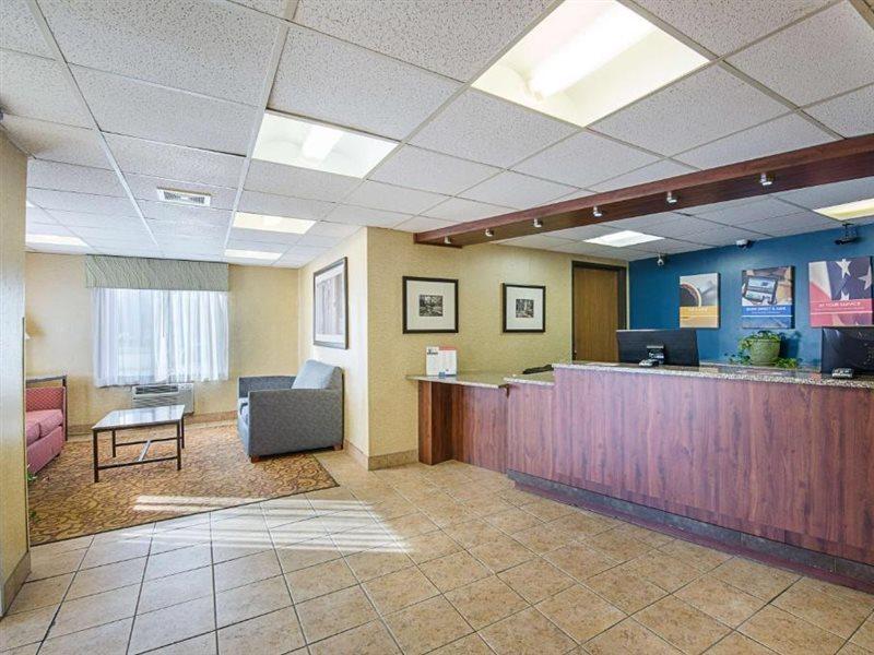 Motel 6-Moline, Il Eksteriør bilde