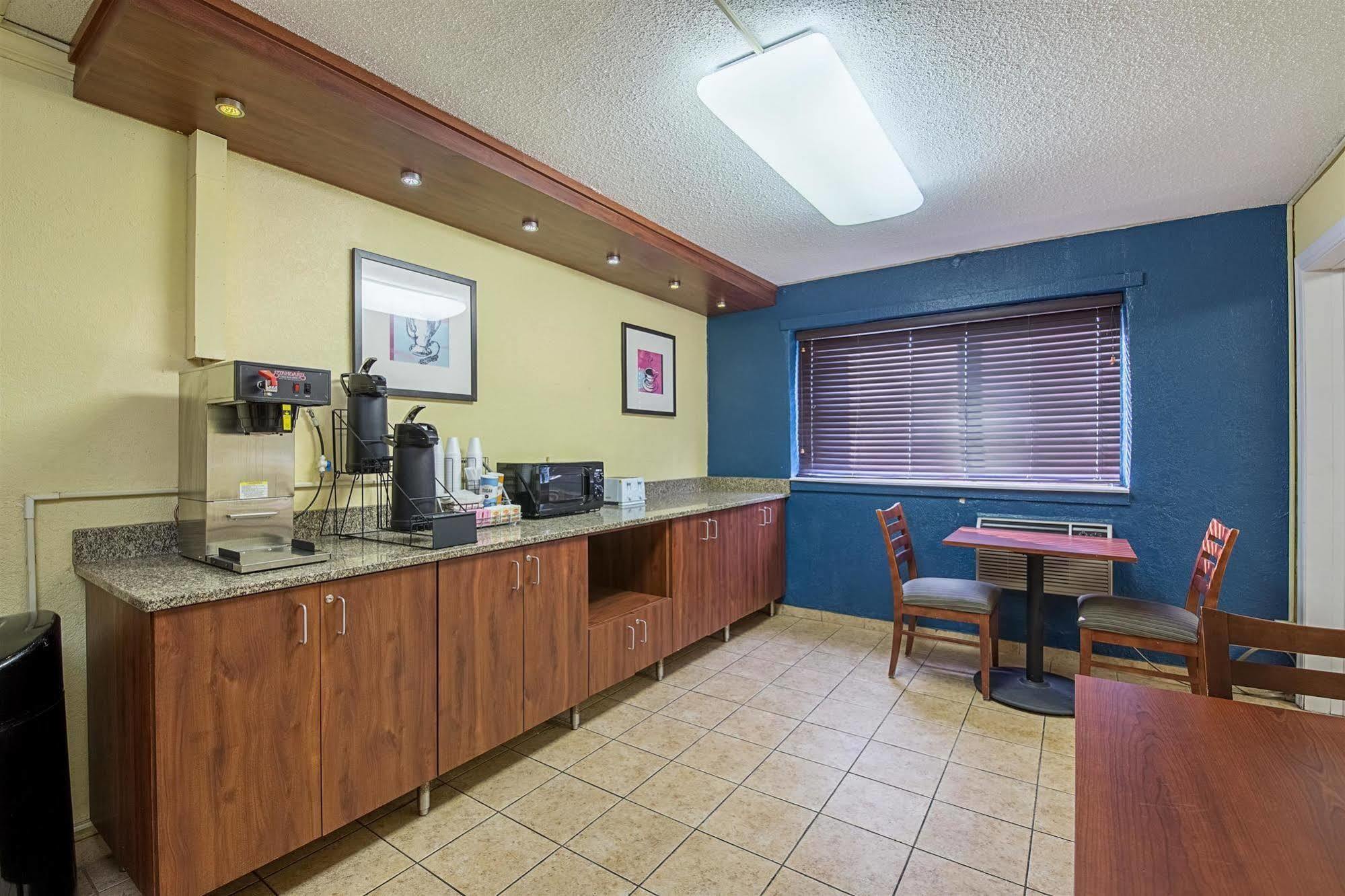 Motel 6-Moline, Il Eksteriør bilde