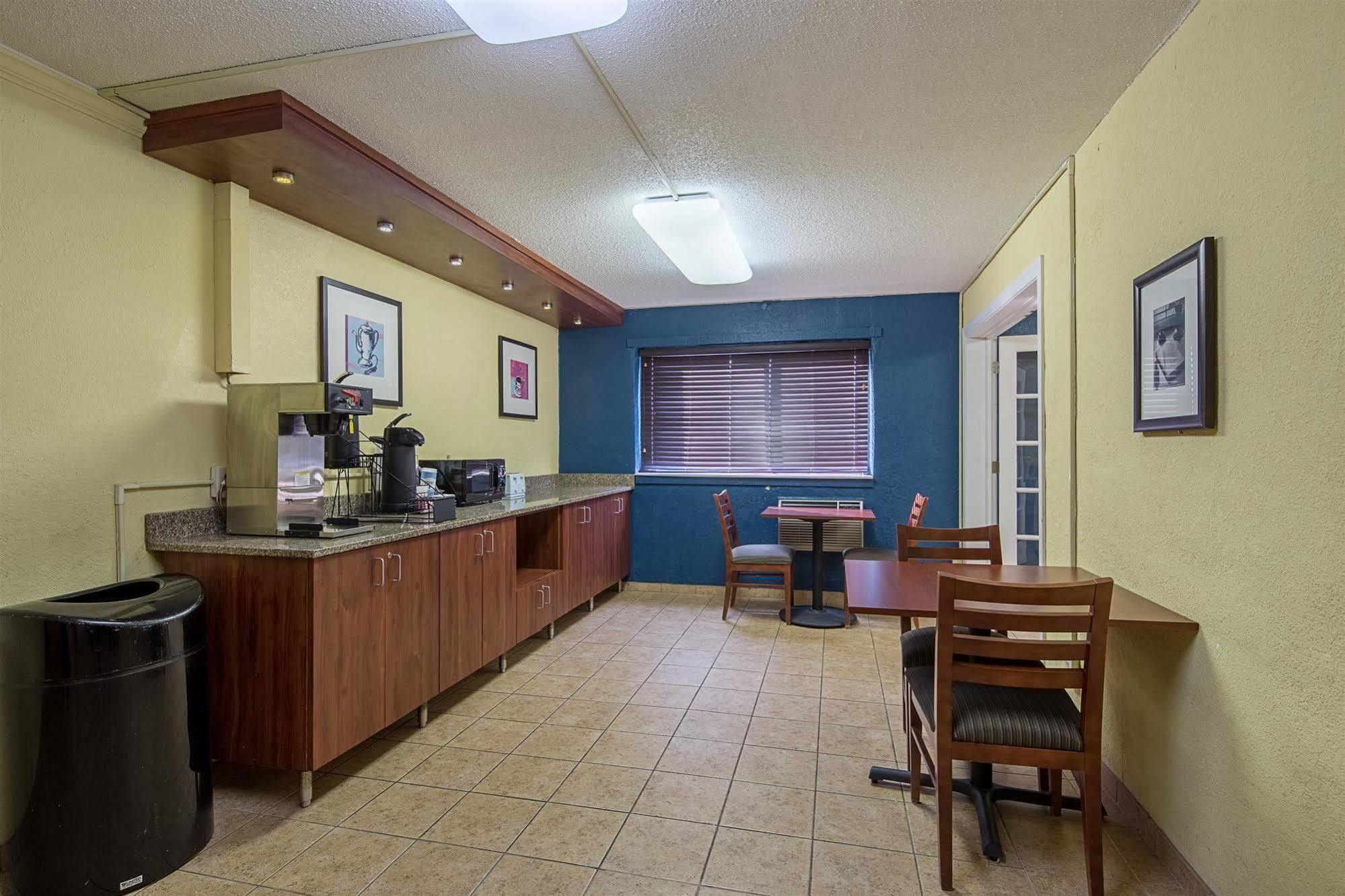 Motel 6-Moline, Il Eksteriør bilde